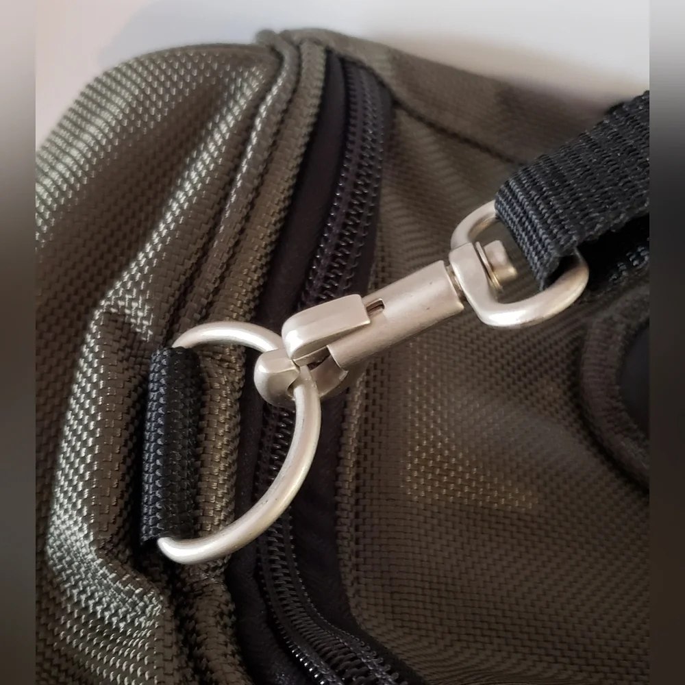 Sharper Image Olive Green Travel Bag Weekender